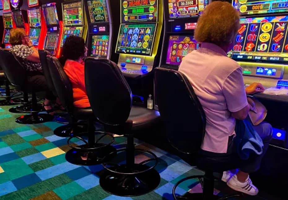 Máy xèng, chơi xèng là gì